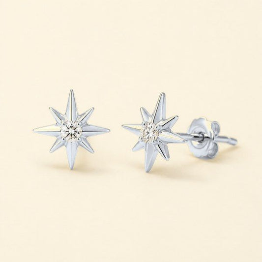 Étoile Star Studs in 925 sterling silver